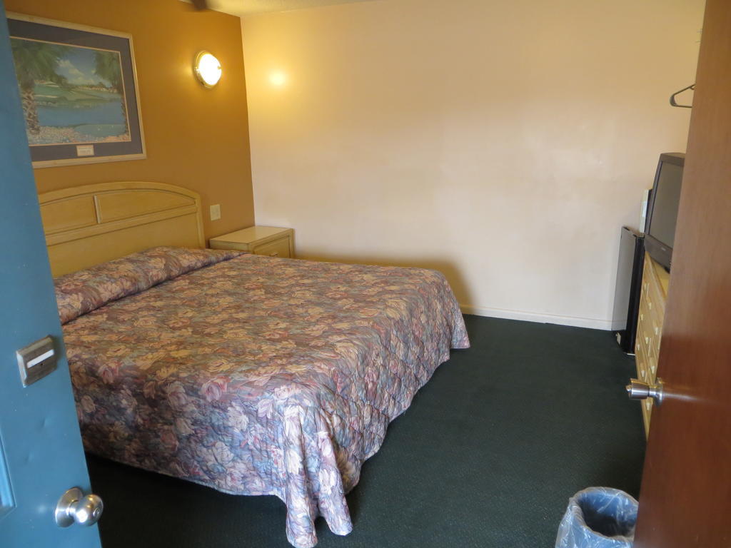 Budget Inn Sebring Exterior foto
